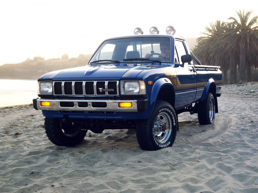  Toyota SR5 Long Sport Truck 4WD 1982 года  (фото 3 из 9)